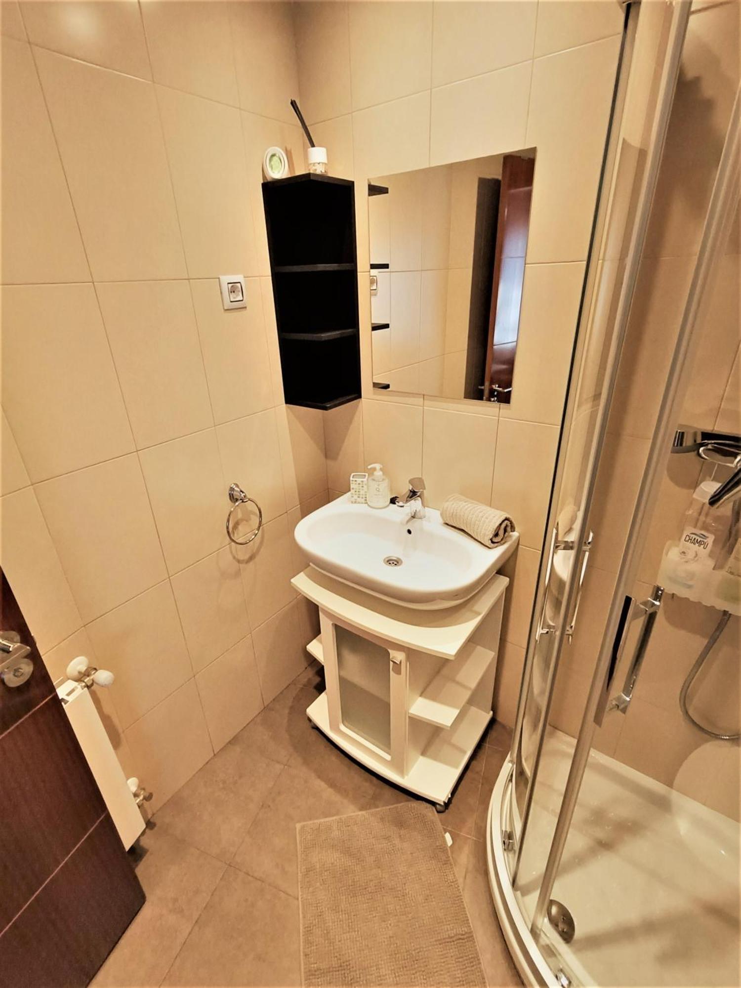 Bec, Hospital Cruces, Parking Gratis, Wifi, Aa, A 15 Min De Bilbao Appartement Barakaldo Buitenkant foto