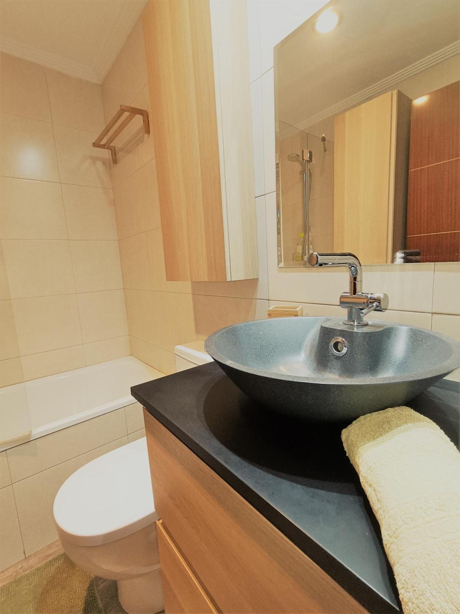 Bec, Hospital Cruces, Parking Gratis, Wifi, Aa, A 15 Min De Bilbao Appartement Barakaldo Buitenkant foto